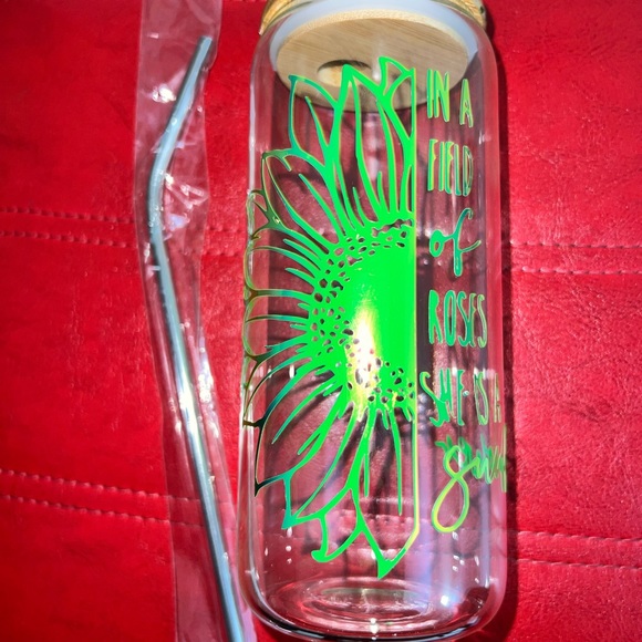 New cup!! In a field of roses she is a sunflower - Picture 3 of 3